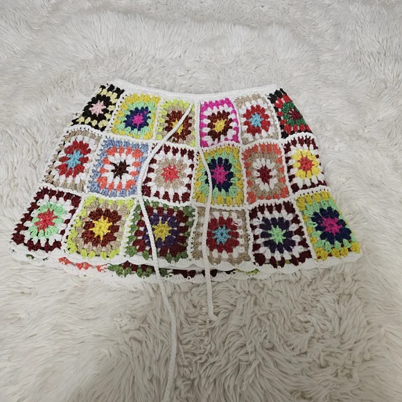 SHEIN Pink and White Skater Mini Skirt with Tie Front - Picture 1 of 3